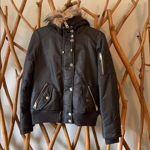 GUESS Army Green and Gold sherpa winter coat